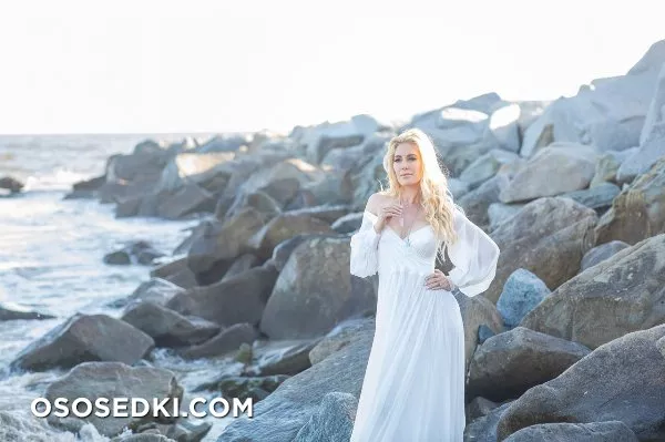 Хайди Монтаг голая - фото Heidi Montag в бикини - 269