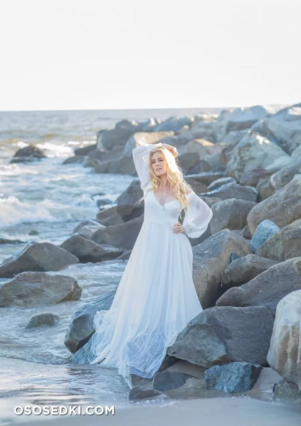 Хайди Монтаг голая - фото Heidi Montag в бикини - 277