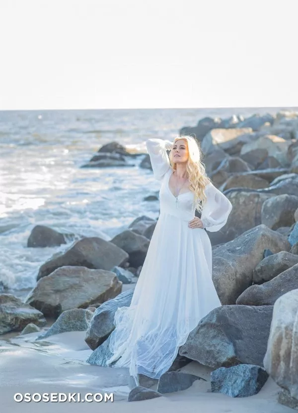 Хайди Монтаг голая - фото Heidi Montag в бикини - 281