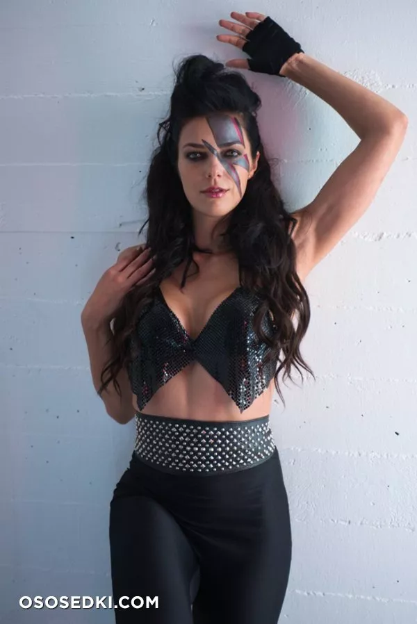 Эдрианн Карри голая, фото Adrianne Curry - 113