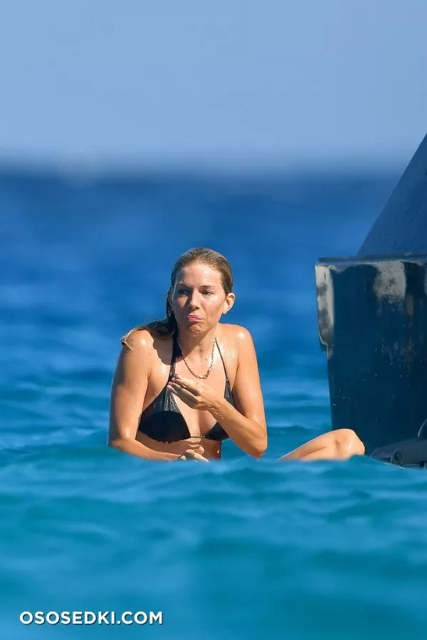 Сиенна Миллер (Sienna Miller) голая - 365