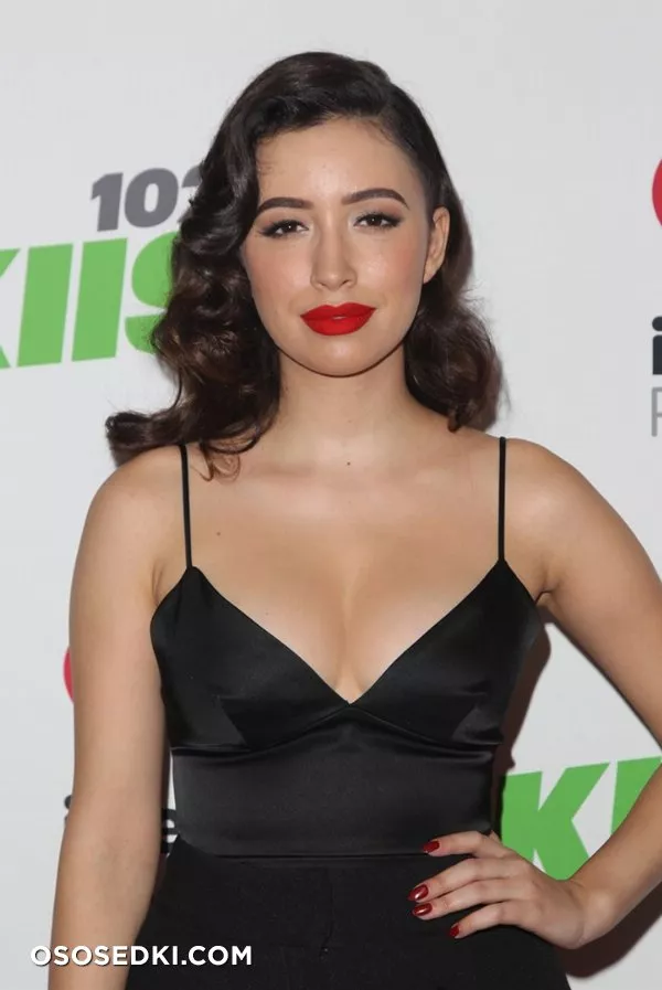 Кристиан Серратос голая - фото Christian Serratos - 18