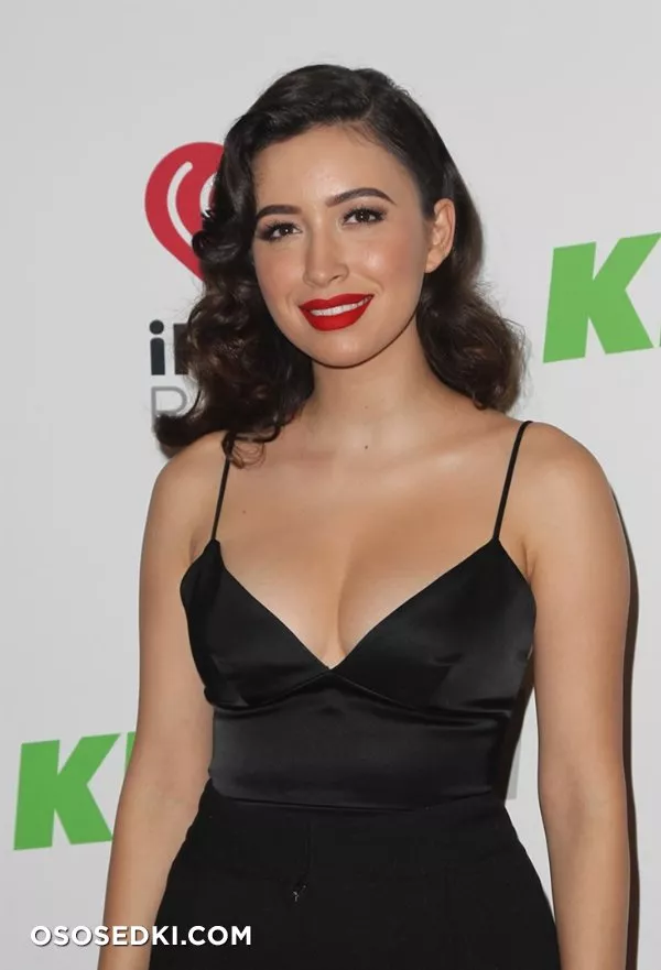 Кристиан Серратос голая - фото Christian Serratos - 24