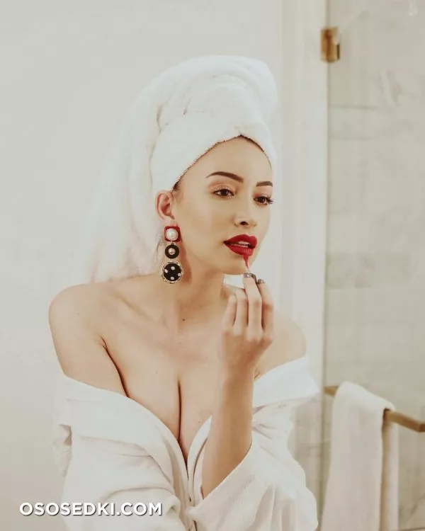 Кристиан Серратос голая - фото Christian Serratos - 80