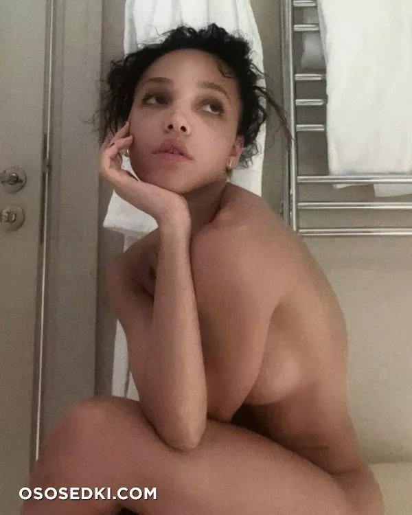 Талия Дебретт Барнетт (FKA Twigs) - 76