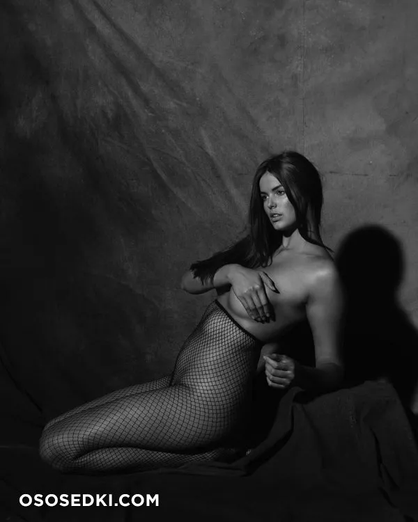 Робин Лоули голая, фото Robyn Lawley - 238