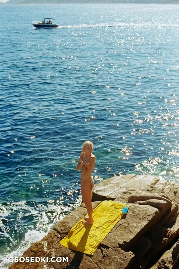 Джулия Алмендра голая - фото Julia Almendra - 156