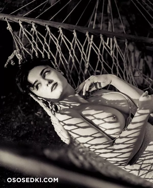Стефания Феррарио голая - фото Stefania Ferrario - 23