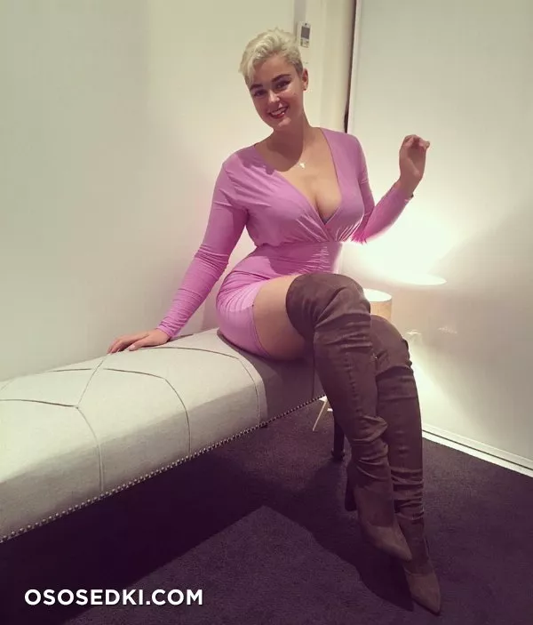 Стефания Феррарио голая - фото Stefania Ferrario - 78