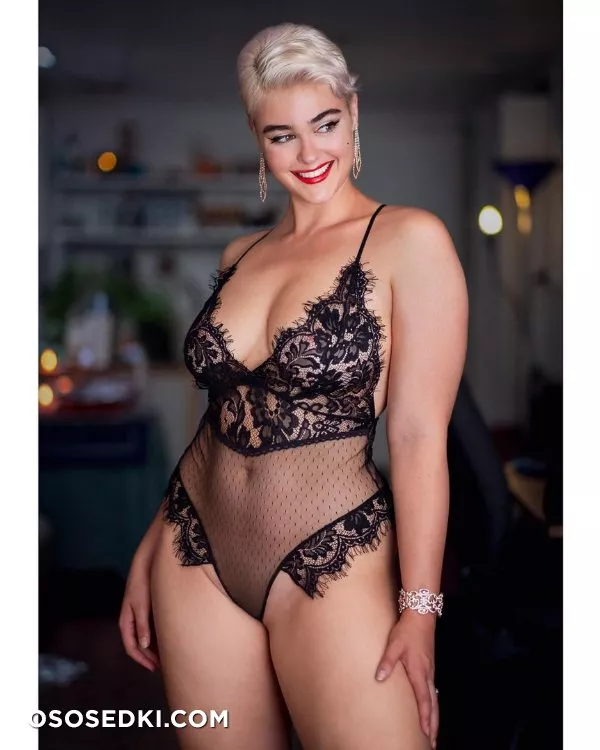 Стефания Феррарио голая - фото Stefania Ferrario - 245