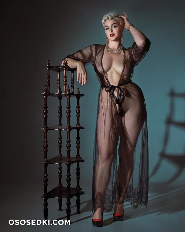 Стефания Феррарио голая - фото Stefania Ferrario - 318