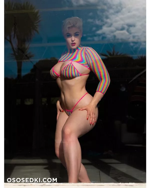 Стефания Феррарио голая - фото Stefania Ferrario - 323