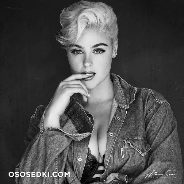 Стефания Феррарио голая - фото Stefania Ferrario - 349