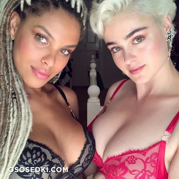 Стефания Феррарио голая - фото Stefania Ferrario - 368