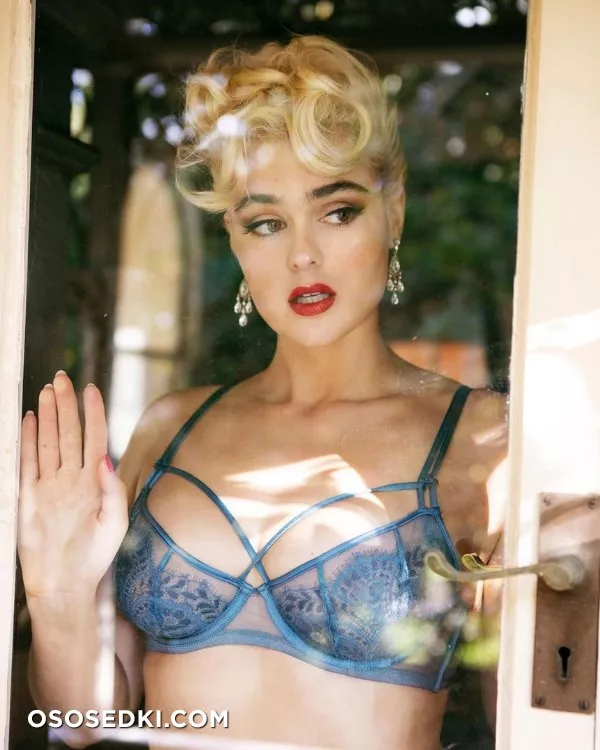 Стефания Феррарио голая - фото Stefania Ferrario - 375