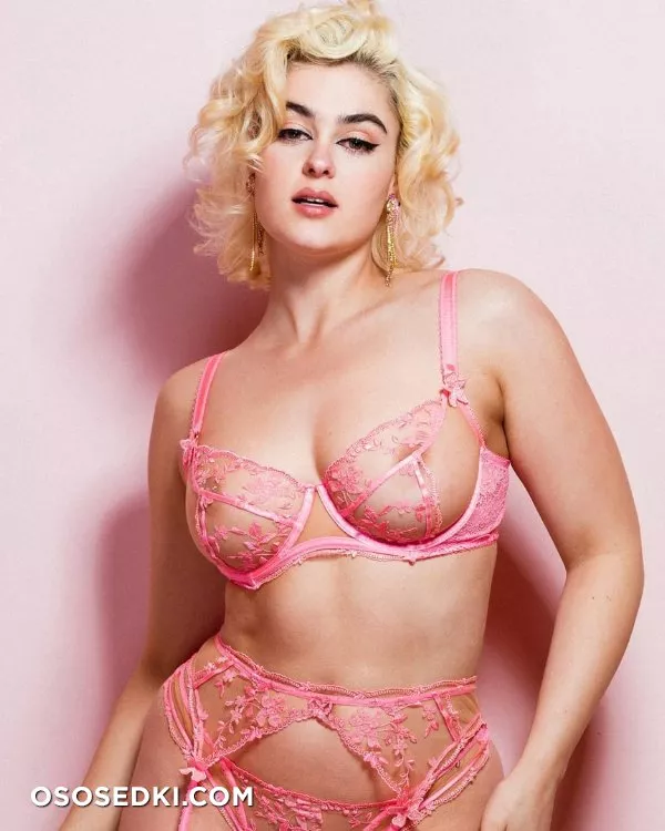 Стефания Феррарио голая - фото Stefania Ferrario - 473