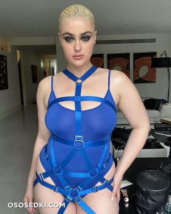 Стефания Феррарио голая - фото Stefania Ferrario - 570