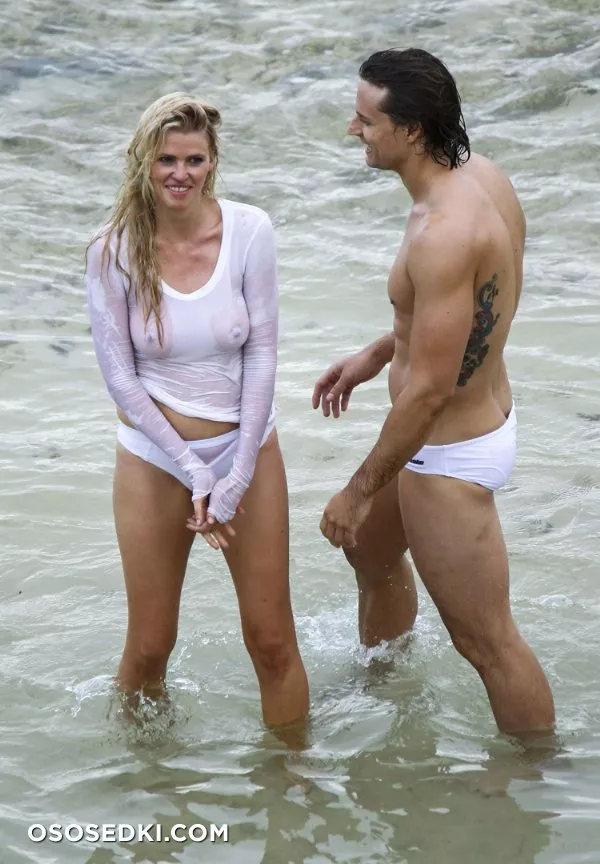Лара Стоун голая - фото Lara Stone - 40