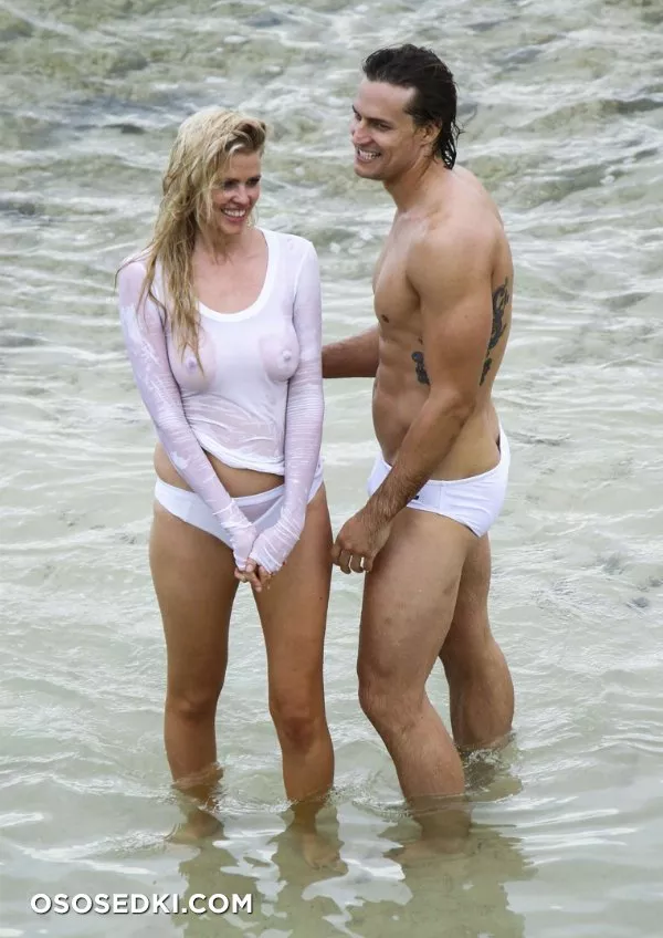 Лара Стоун голая - фото Lara Stone - 41