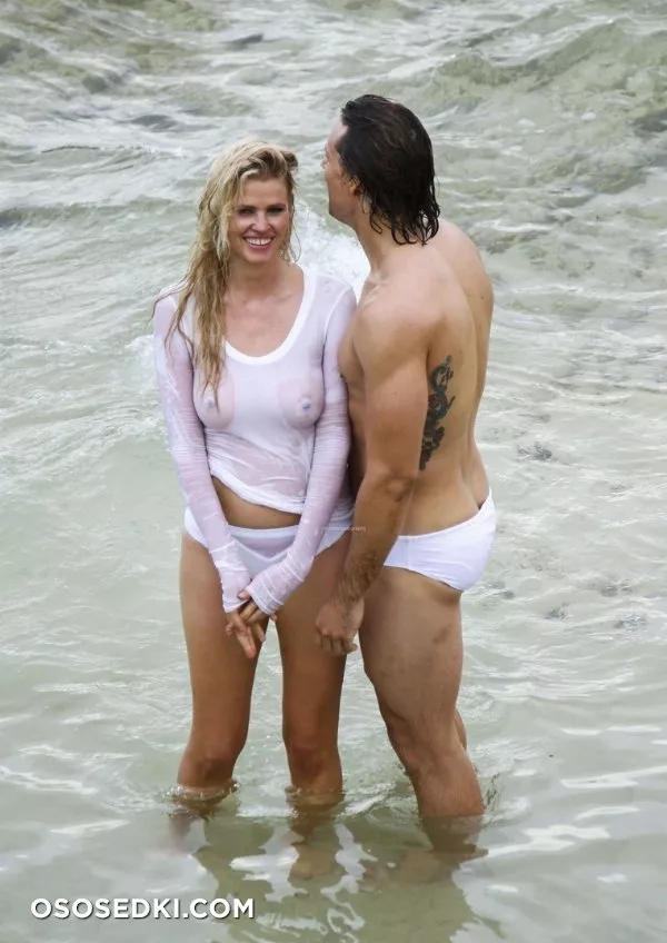 Лара Стоун голая - фото Lara Stone - 65