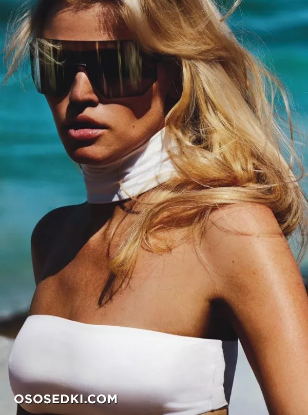 Лара Стоун голая - фото Lara Stone - 74