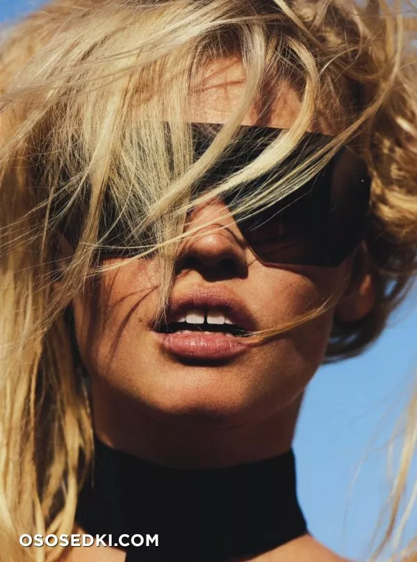 Лара Стоун голая - фото Lara Stone - 75