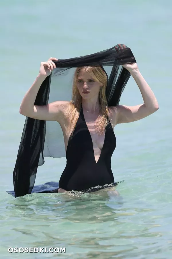 Лара Стоун голая - фото Lara Stone - 148