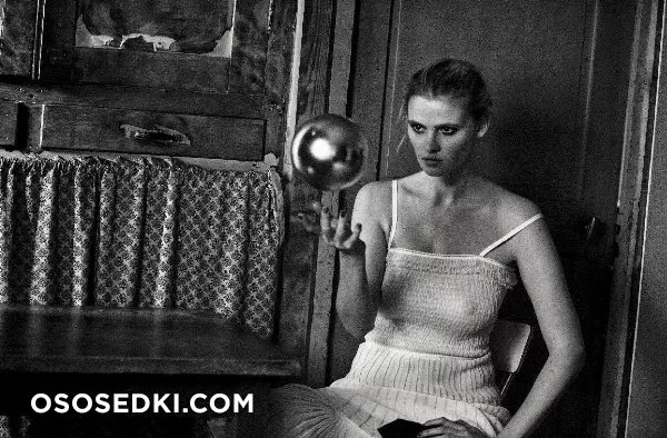Лара Стоун голая - фото Lara Stone - 174