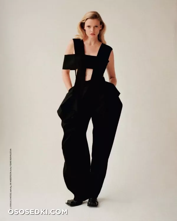 Лара Стоун голая - фото Lara Stone - 332