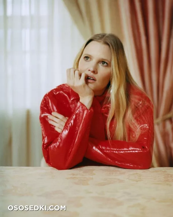 Лара Стоун голая - фото Lara Stone - 364
