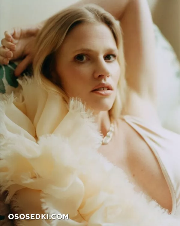 Лара Стоун голая - фото Lara Stone - 368