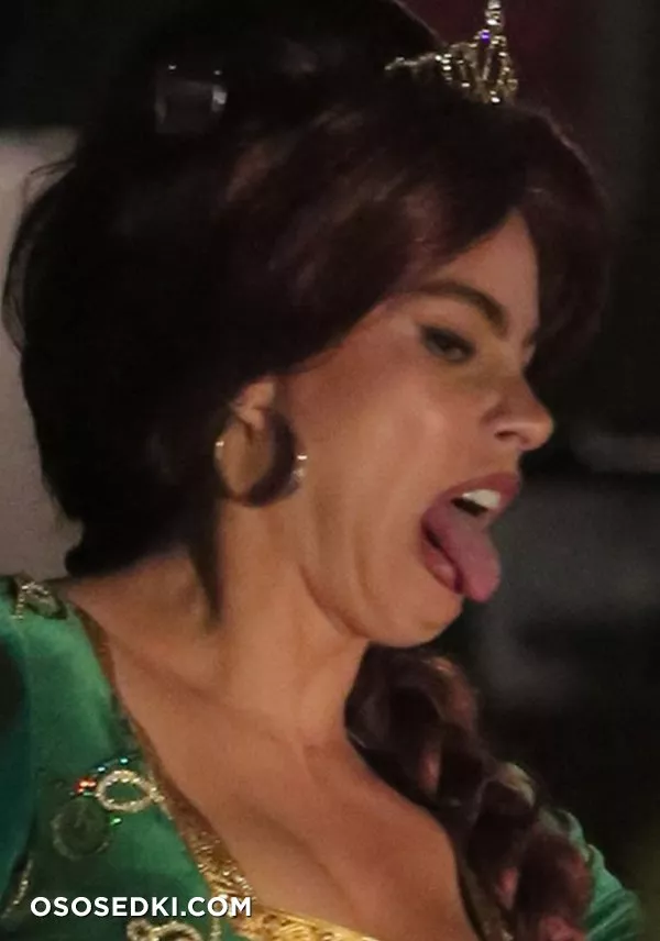 София Вергара голая - Sofia Vergara фото - 123