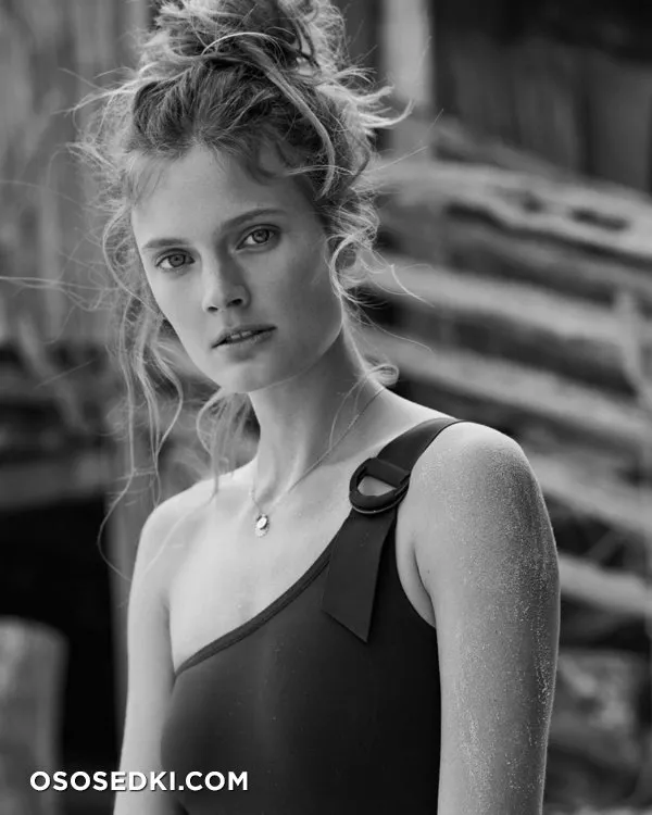 Констанс Яблонски голая - фото Constance Jablonski - 35