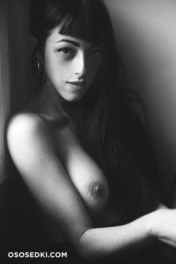 Валери Нокс голая, фото Valerie Knox - 16