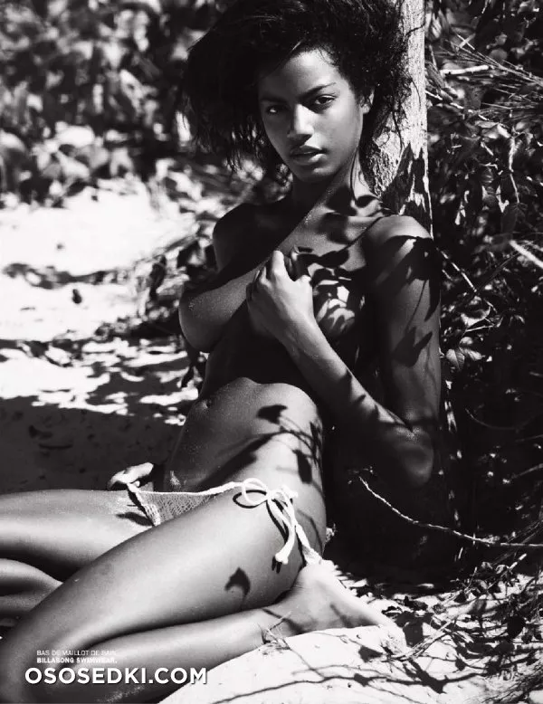Эбони Дэвис голая - фото Ebonee Davis - 31