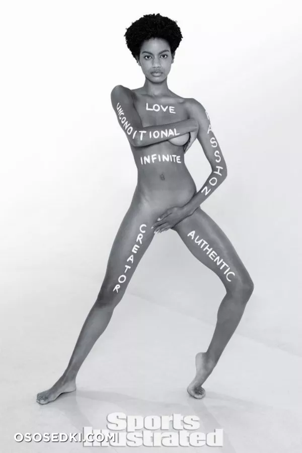 Эбони Дэвис голая - фото Ebonee Davis - 98