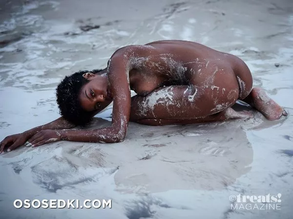 Эбони Дэвис голая - фото Ebonee Davis - 135