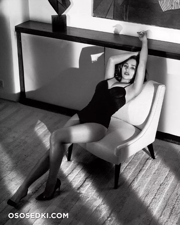 Эмилия Кларк голая - фото Emilia Clarke - 62
