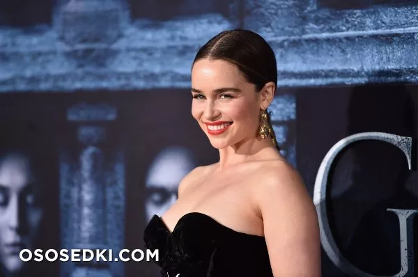 Эмилия Кларк голая - фото Emilia Clarke - 91