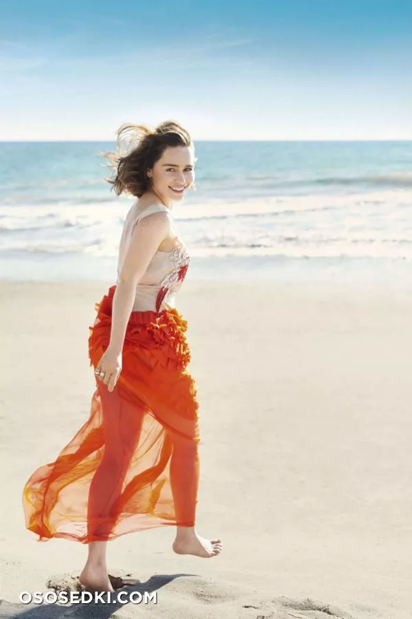 Эмилия Кларк голая - фото Emilia Clarke - 115