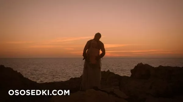 Эмилия Кларк голая - фото Emilia Clarke - 134