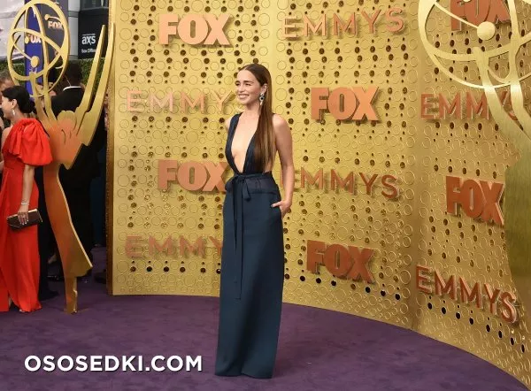 Эмилия Кларк голая - фото Emilia Clarke - 284