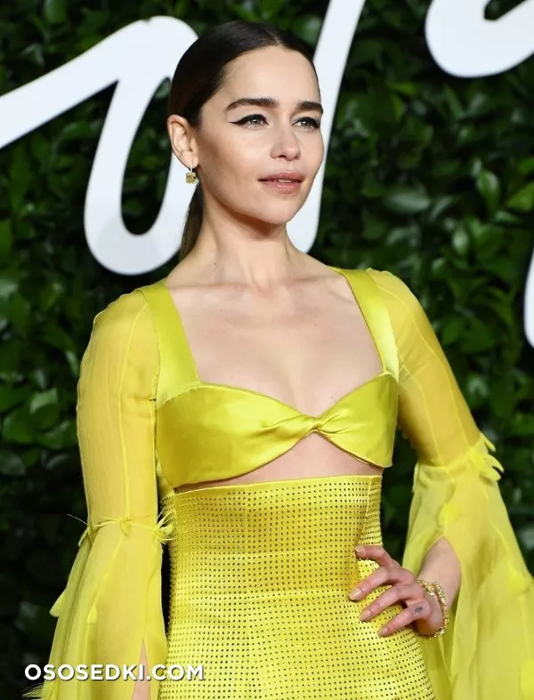 Эмилия Кларк голая - фото Emilia Clarke - 363