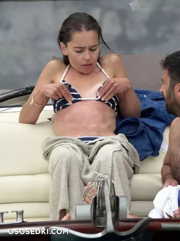 Эмилия Кларк голая - фото Emilia Clarke - 412
