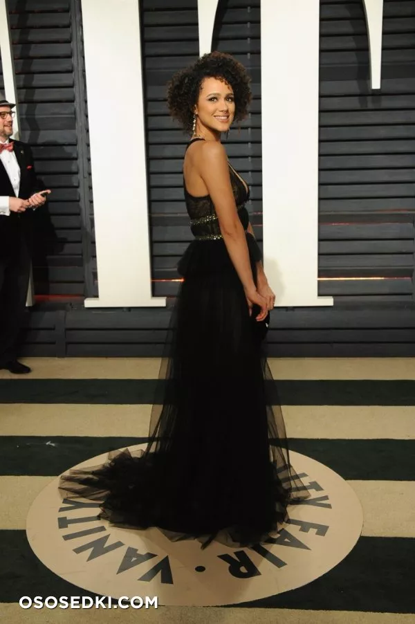 Натали Эммануэль голая - фото Nathalie Emmanuel - 130