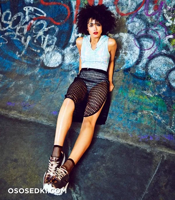 Натали Эммануэль голая - фото Nathalie Emmanuel - 149