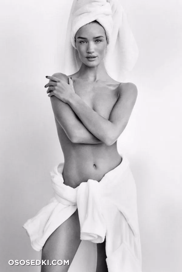 'Towel Series' Mario Testino, фото - 14