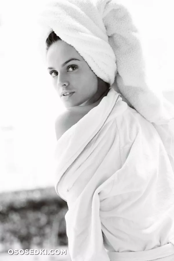 'Towel Series' Mario Testino, фото - 30