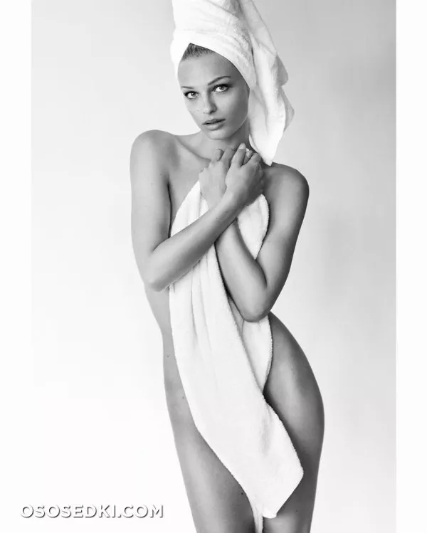 'Towel Series' Mario Testino, фото - 54