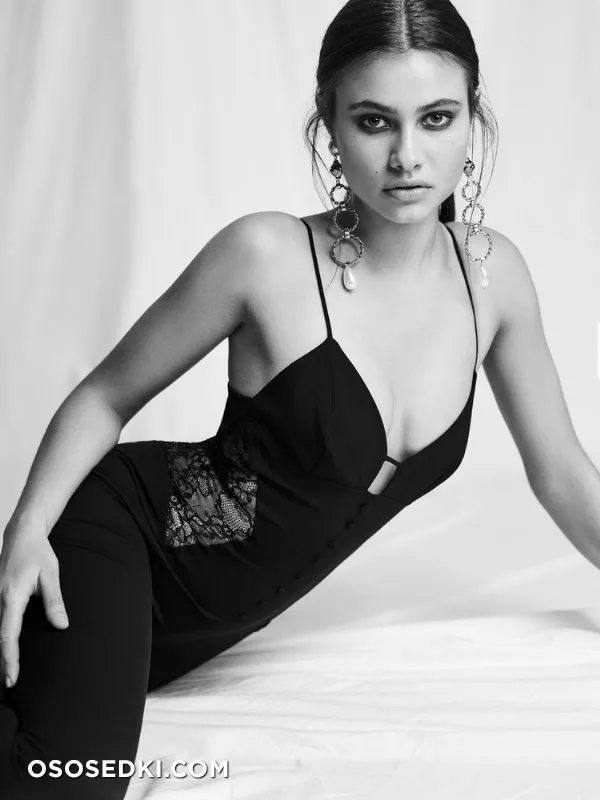 Яра Хмидан голая - фото Yara Khmidan в бикини - 172